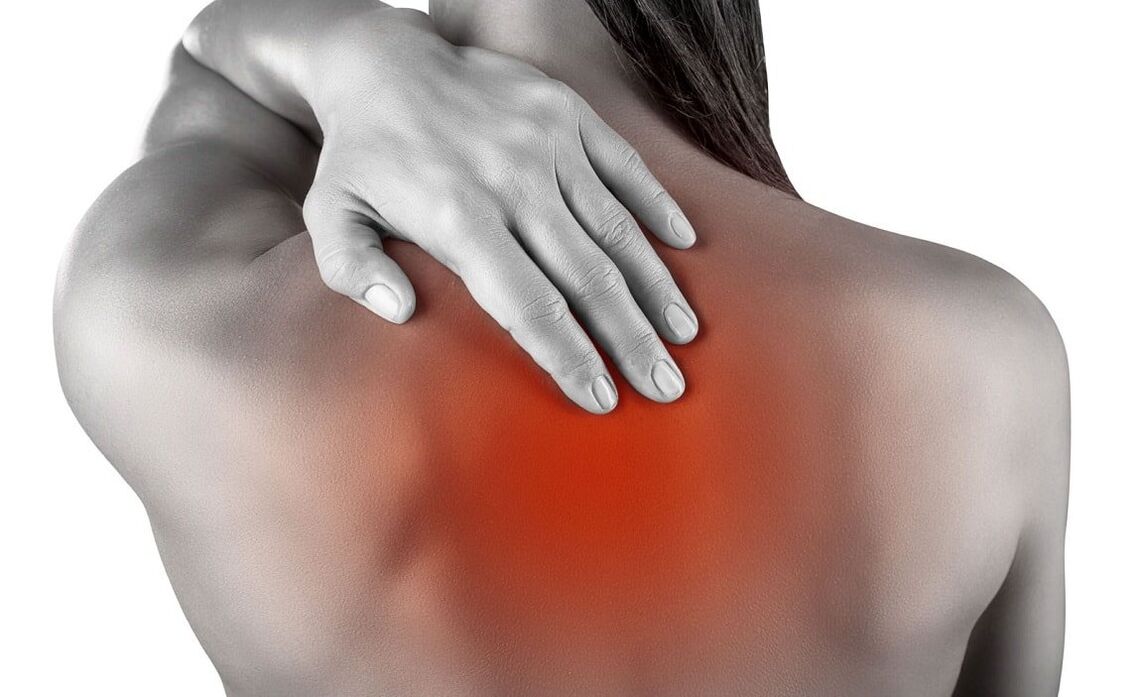 Локализација болова у леђима је карактеристична за остеохондрозо торакалне кичме